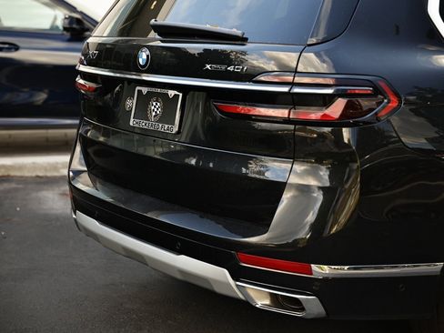 New 2026 BMW X7 xDrive40i w/ Premium Package image 9