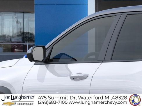 New 2026 Chevrolet Equinox LT w/ Safety and Technology Package FWD image 12