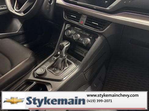 Used 2022 Volkswagen Taos SEL image 20