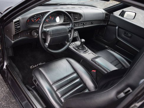 Used 1988 Porsche 944 Turbo RWD image 6