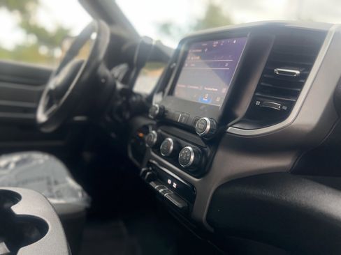 Used 2022 RAM 3500 Big Horn AWD/4WD image 35