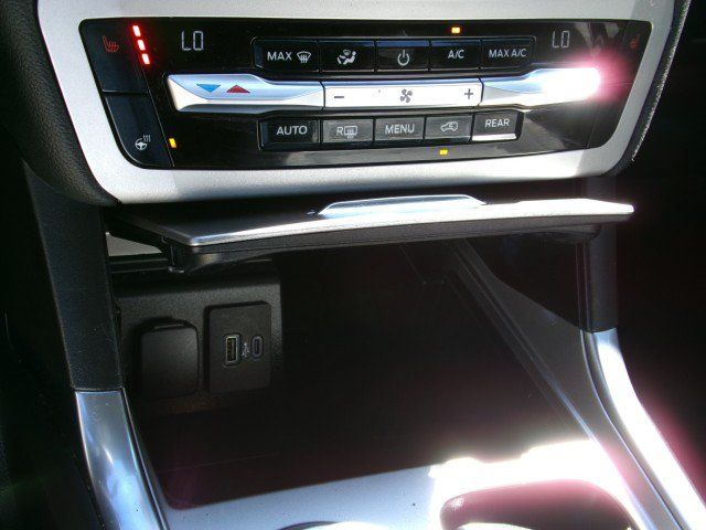 Used 2021 Ford Explorer XLT w/ Equipment Group 202A AWD/4WD image 25