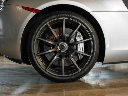 Used 2016 McLaren 650S Spider RWD image 15