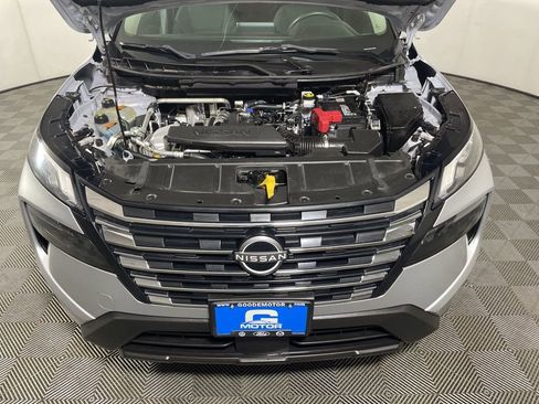 Used 2024 Nissan Rogue S image 24