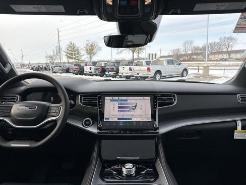 New 2026 Jeep Grand Wagoneer L Limited image 3