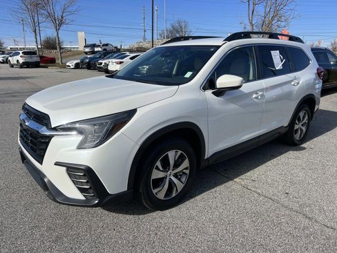 Certified 2024 Subaru Ascent Premium w/ Convenience Package image 3