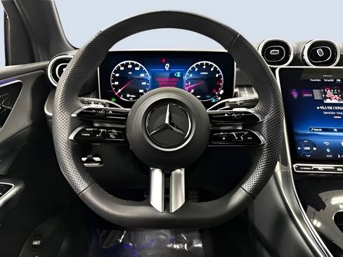 Used 2026 Mercedes-Benz GLC 300 4MATIC image 23