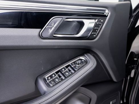 New 2026 Porsche Macan Turbo image 25