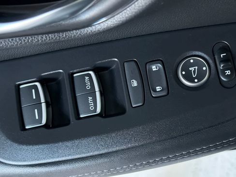 New 2026 Honda HR-V EX-L image 15