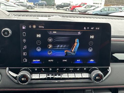 Used 2024 Chevrolet Colorado Z71 w/ Z71 Convenience Package 2 image 16