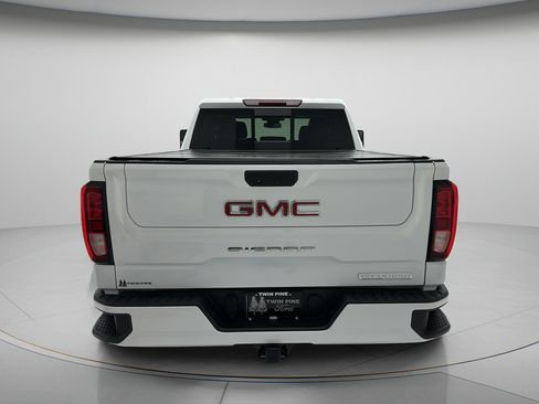 Used 2024 GMC Sierra 1500 Elevation w/ Preferred Package AWD/4WD image 6