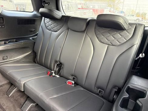 Used 2022 Hyundai Palisade Limited image 19