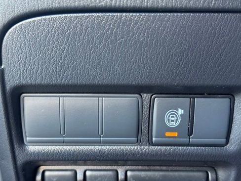 Used 2022 Nissan Armada SV image 33