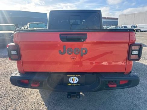 Used 2023 Jeep Gladiator Rubicon w/ LED Lighting Group AWD/4WD image 6