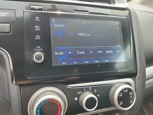 Used 2018 Honda Fit Sport image 7