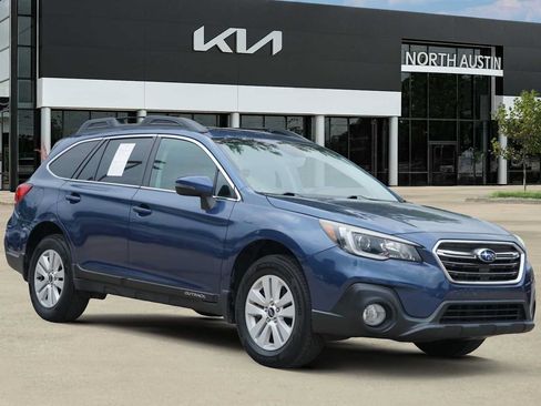 Used 2019 Subaru Outback 2.5i Premium w/ Popular Package #2 AWD/4WD image 7