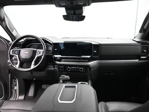 Used 2022 Chevrolet Silverado 1500 LTZ w/ Technology Package AWD/4WD image 24