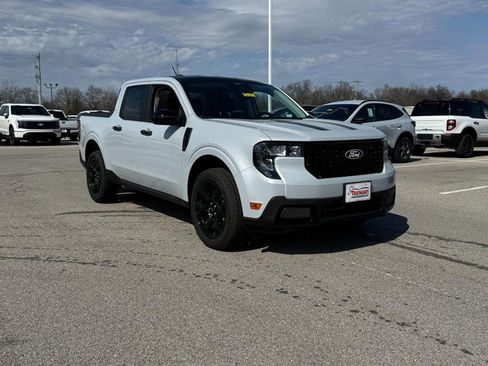 New 2026 Ford Maverick XLT w/ Equipment Group 301A AWD/4WD image 2
