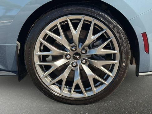 Used 2025 Ford Mustang GT Premium image 14