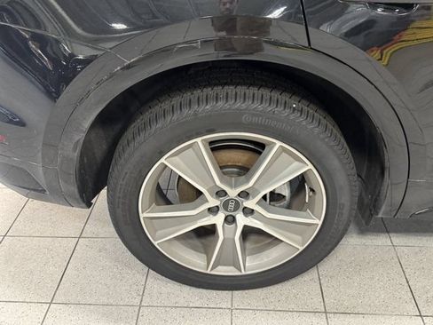 Used 2025 Audi Q5 2.0T Premium w/ Convenience Plus Package AWD/4WD image 12