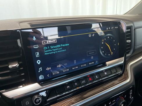 Used 2025 Chevrolet Silverado 1500 LT image 11