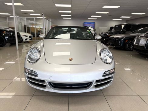 Used 2005 Porsche 911 Carrera RWD image 4