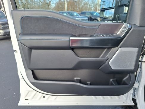 New 2026 Ford F250 Platinum image 2