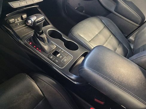 Used 2019 Kia Sorento SX AWD/4WD image 26