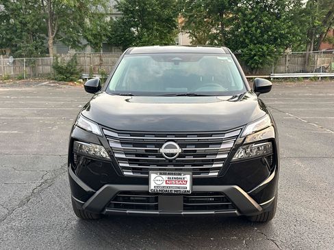 New 2026 Nissan Rogue SV w/ Cold Weather Package AWD/4WD image 2