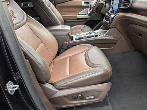 Certified 2022 Ford Explorer King Ranch w/ Technology Package image 21