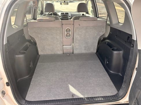 Used 2006 Toyota RAV4 4WD image 8