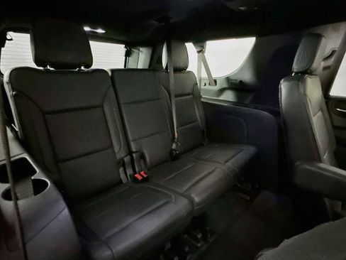 Used 2021 GMC Yukon XL Denali w/ Denali Premium Package AWD/4WD image 30