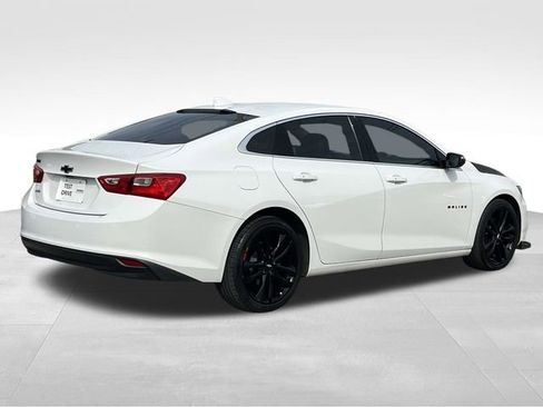 Used 2018 Chevrolet Malibu LT w/ Leather Package image 7