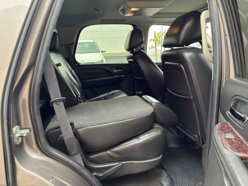 Used 2011 GMC Yukon Denali AWD/4WD image 54