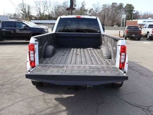 Used 2022 Ford F350 XLT image 13