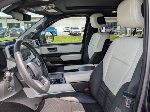 Used 2023 Toyota Sequoia Capstone AWD/4WD image 12