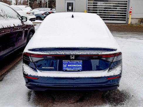 Certified 2025 Honda Accord SE image 15