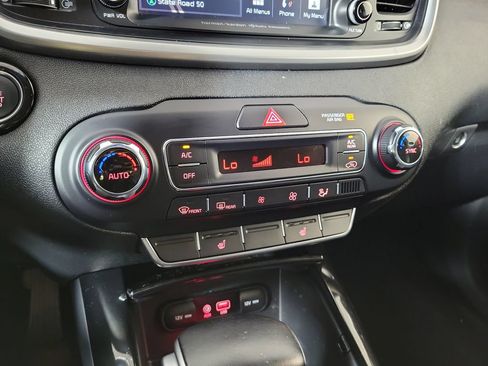 Used 2020 Kia Sorento SX FWD image 21