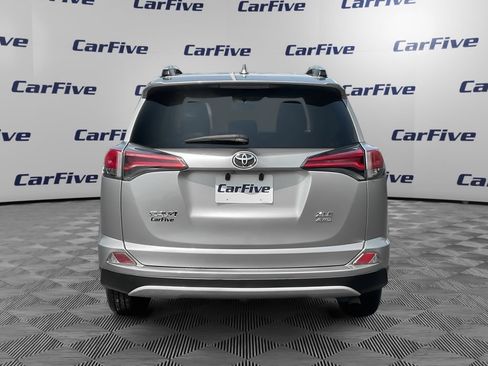 Used 2016 Toyota RAV4 XLE AWD/4WD image 4
