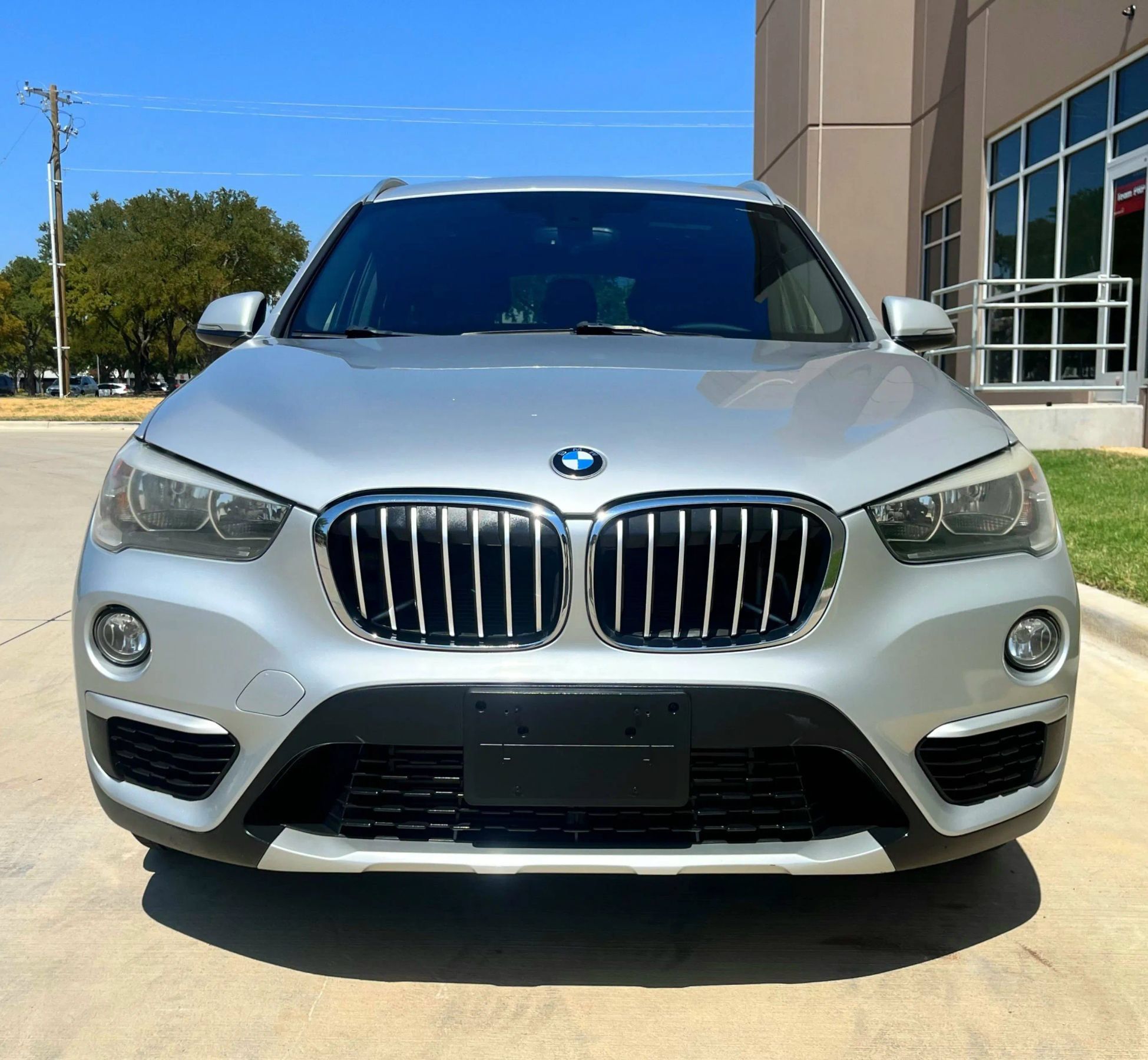 Used 2018 BMW X1 sDrive28i FWD image 2