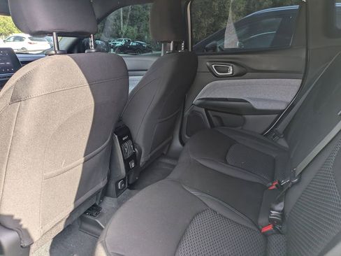 Used 2025 Jeep Compass Sport w/ Mopar Graphics Package image 12