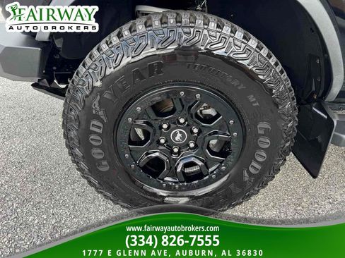 Used 2022 Ford Bronco Wildtrak AWD/4WD image 27