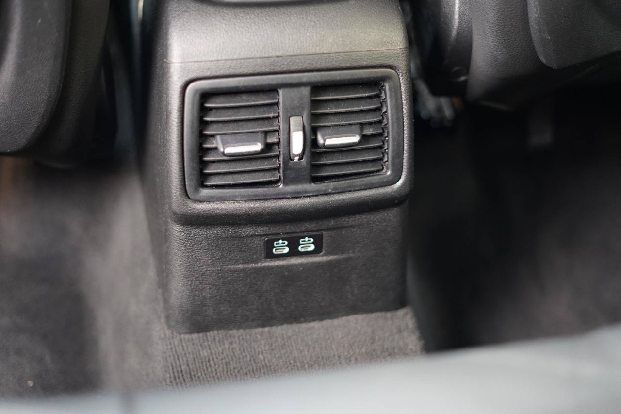Used 2019 BMW X1 sDrive28i w/ M Sport Package FWD image 17