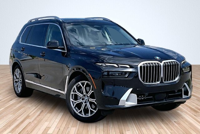Used 2023 BMW X7 xDrive40i AWD/4WD image 9