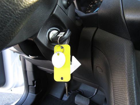 Used 2016 Ford Transit Connect XL image 12