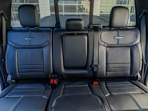 Used 2025 Ford F350 Platinum image 35