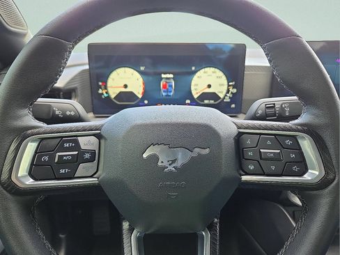 Used 2024 Ford Mustang Coupe RWD image 24
