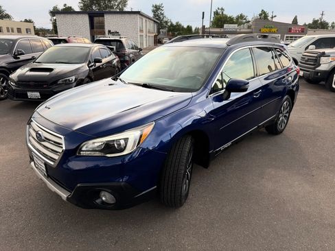 Used 2017 Subaru Outback 3.6R Limited AWD/4WD image 5