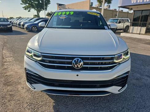 Used 2024 Volkswagen Tiguan SEL R-Line AWD/4WD image 2
