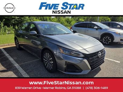 Used 2023 Nissan Altima 2.5 SV